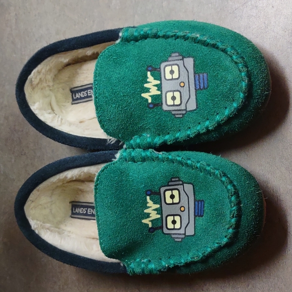 Lands End Kids Suede Leather Moccasin Slippers  Size 2 Warm & Cozy - Picture 1 of 4